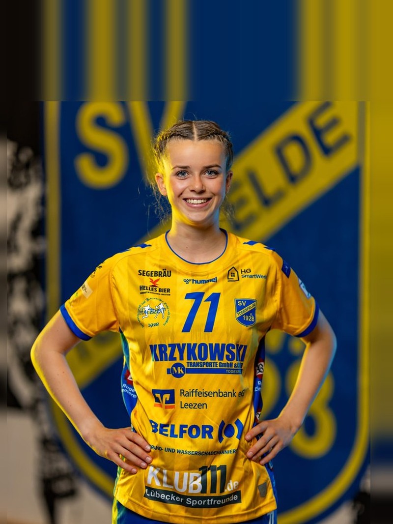 Mia Friedrichs, Linksaußen